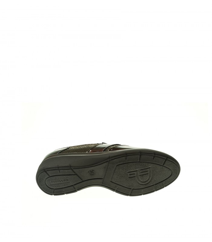 ZAPATO CUÑA PITILLOS MARRON