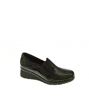 ZAPATO CUÑA PITILLOS NEGRO