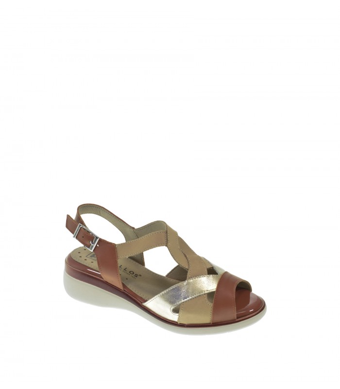 SANDALIA CUÑA PITILLOS TAUPE