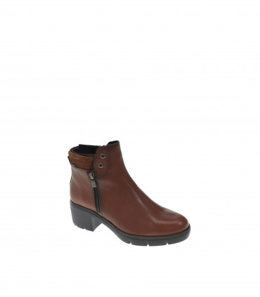 BOTIN MUJER FLUCHOS CUERO