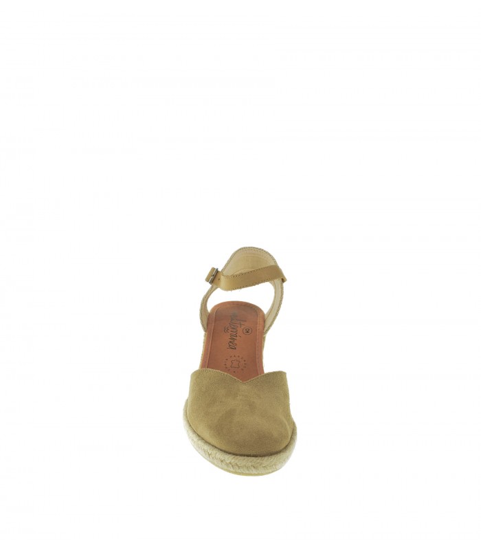YUTE MUJER MEDITERRANEA PIEDRA